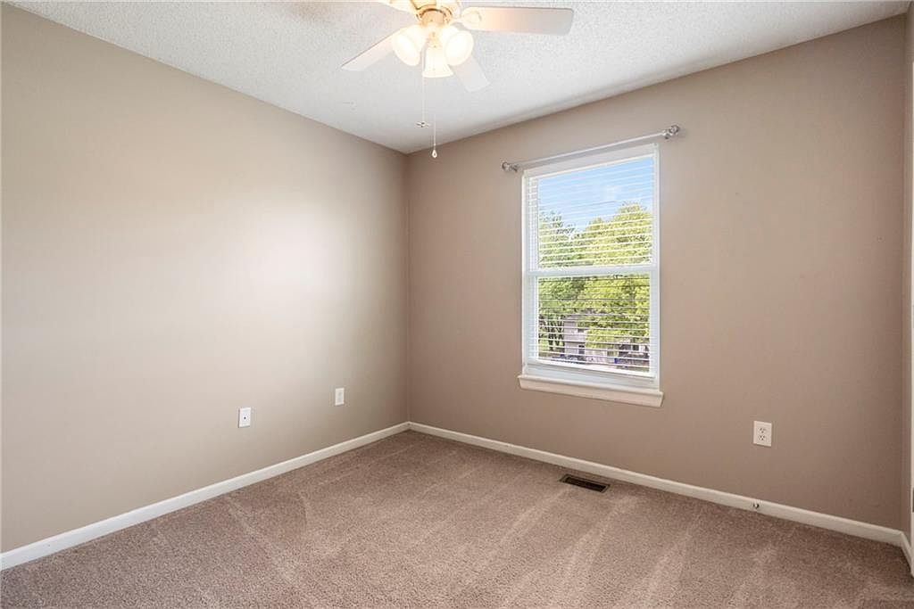 7102 Millbrook Street — photo 15