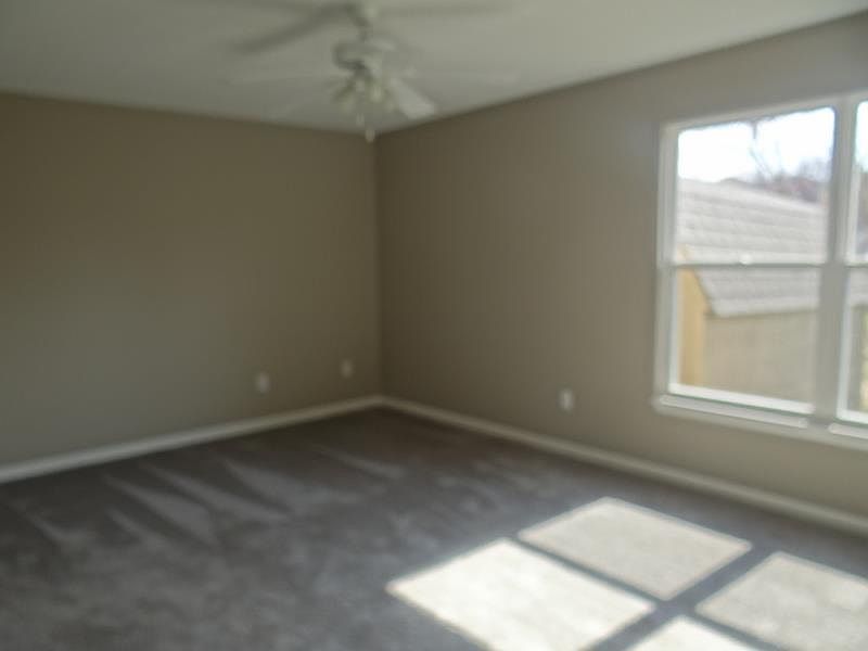 711 Graystone Drive — photo 6