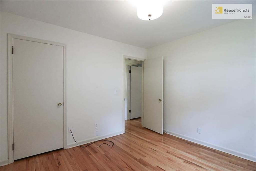 7111 Edgewood Boulevard — photo 16