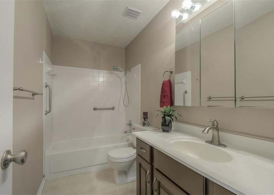 7111 Halsey Street — photo 17