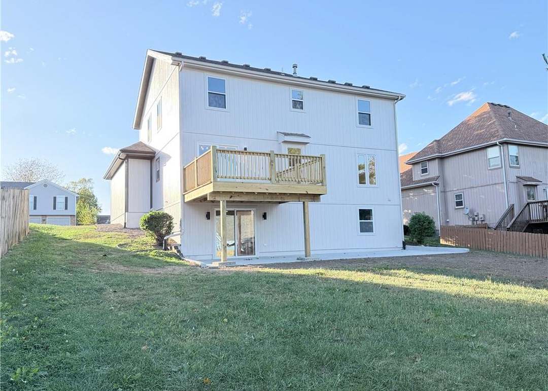 7115 N Corrington Avenue — photo 33