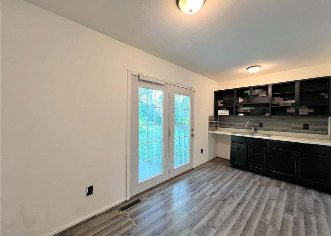 712 N Chestnut Street — photo 8