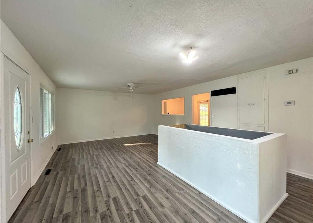 712 N Chestnut Street — photo 11