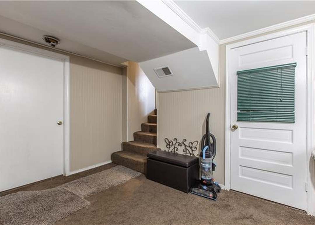 7127 Myrtle Avenue — photo 23
