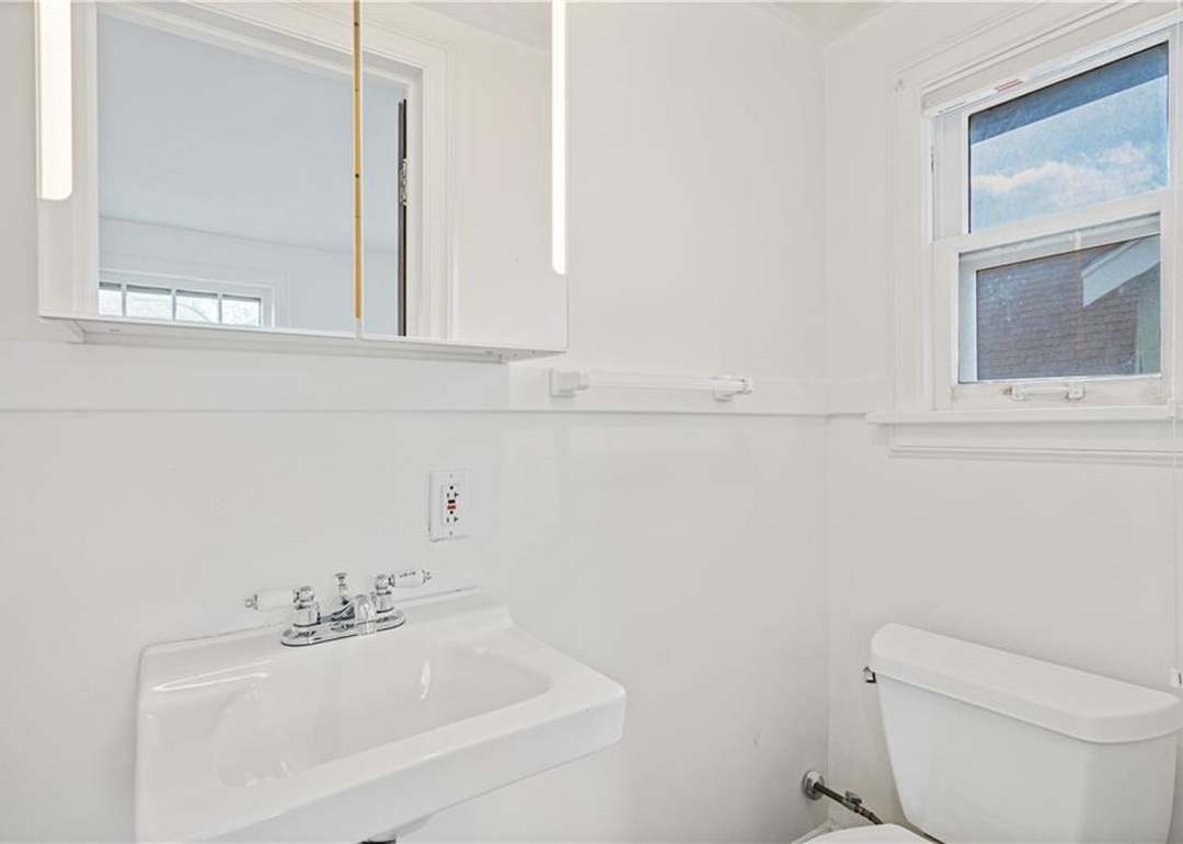 7144 Oak Street — photo 5
