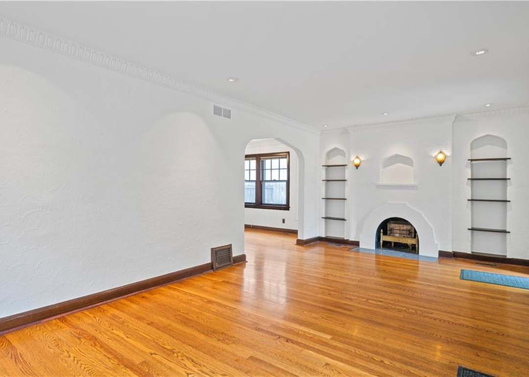 7144 Oak Street — photo 8