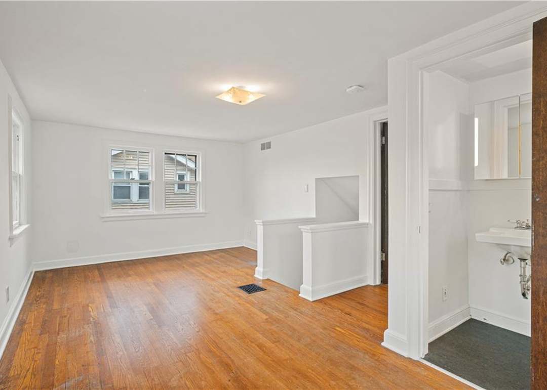 7144 Oak Street — photo 33