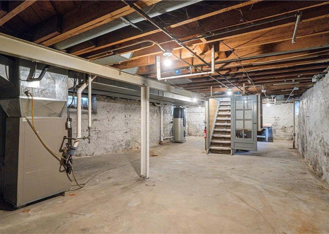 7144 Oak Street — photo 40