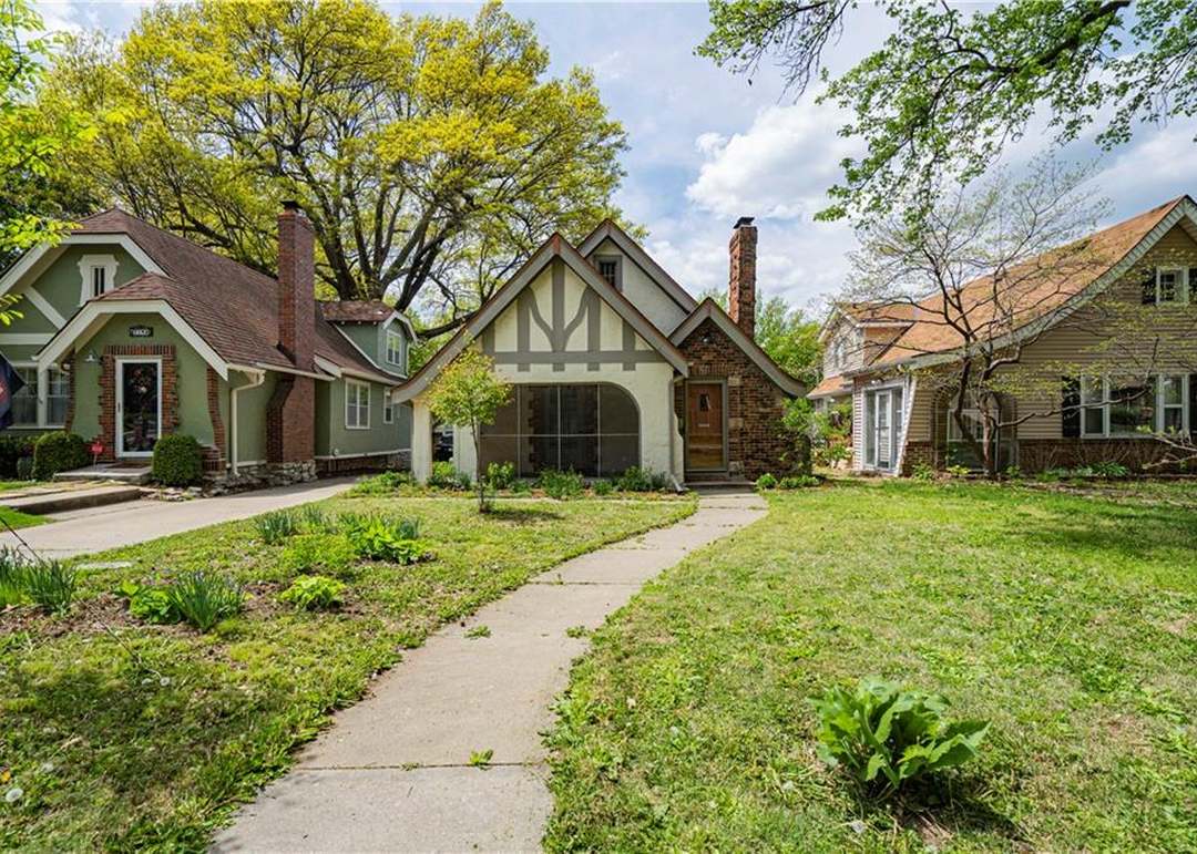 7144 Oak Street — photo 57