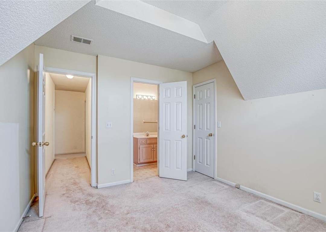 7146 Summit Lane — photo 32