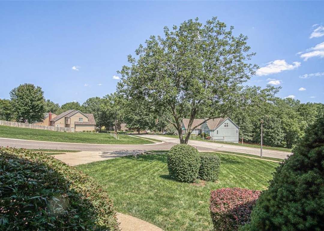 7146 Summit Lane — photo 42