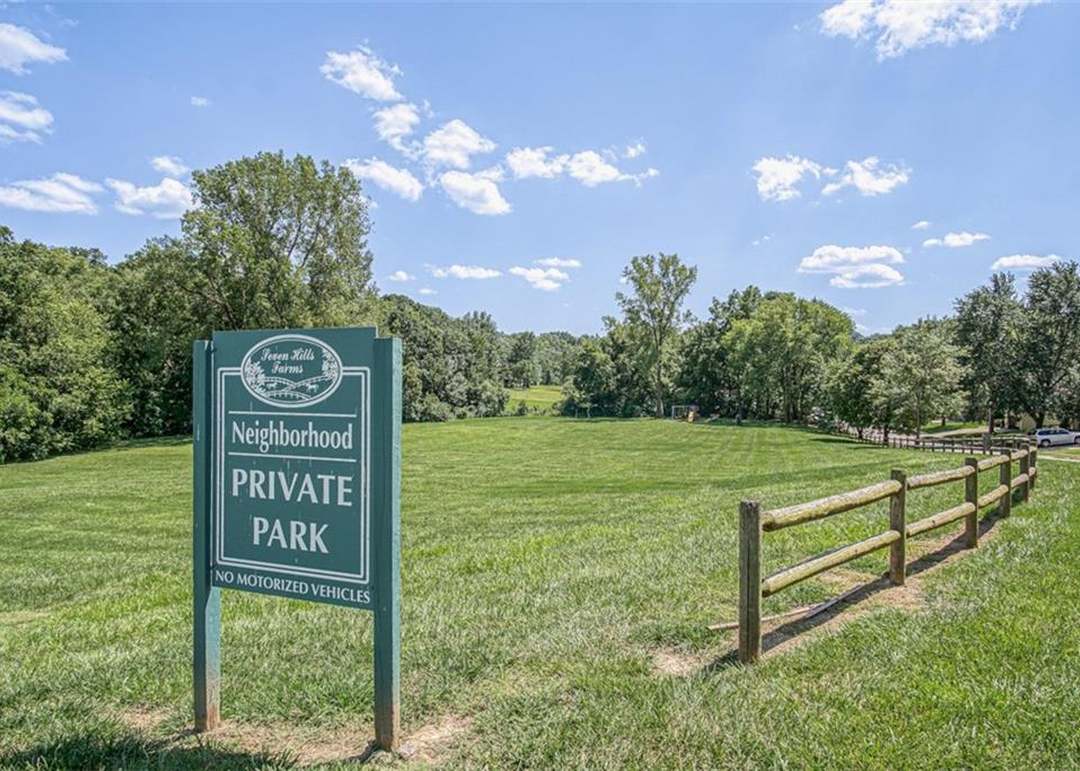 7146 Summit Lane — photo 44