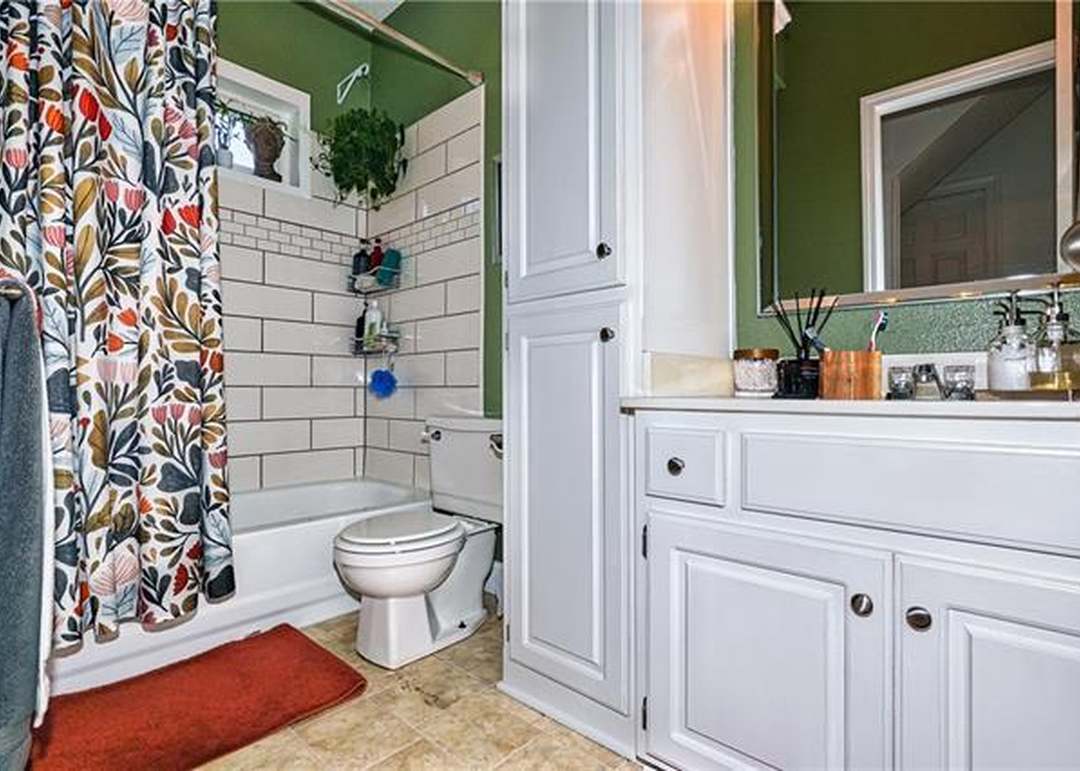 719 N SPRING Street — photo 7