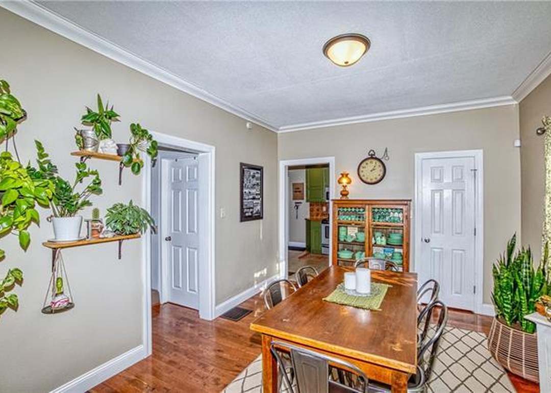 719 N SPRING Street — photo 10