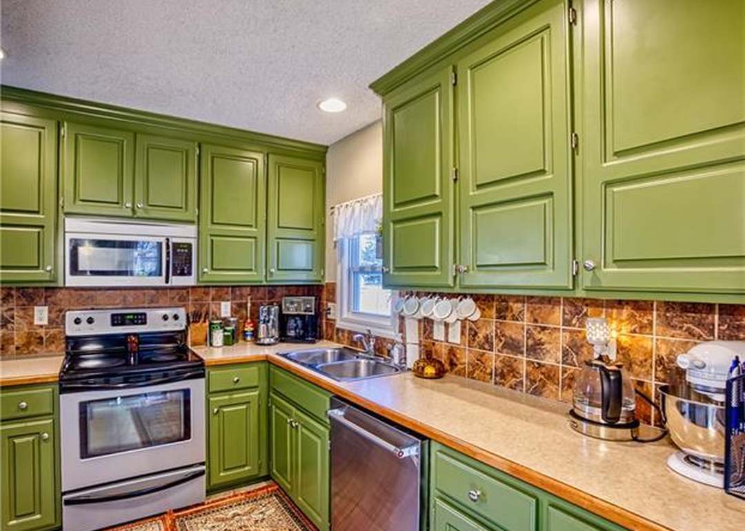 719 N SPRING Street — photo 13