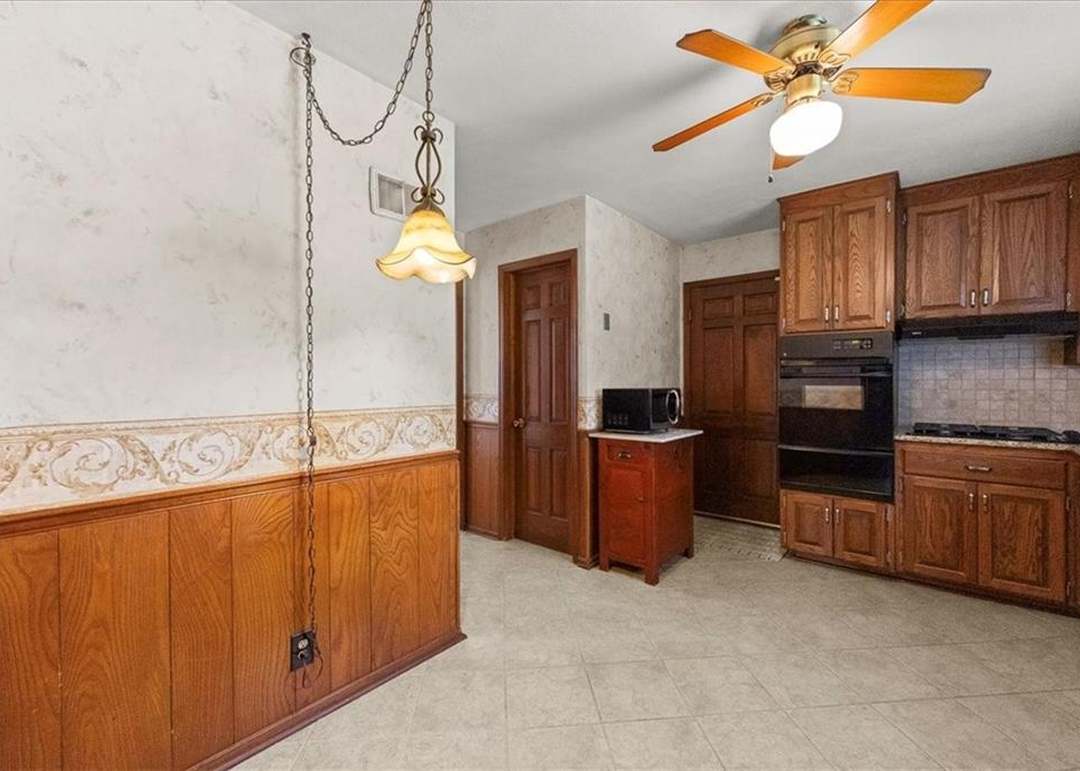 7205 Woodward Street — photo 13