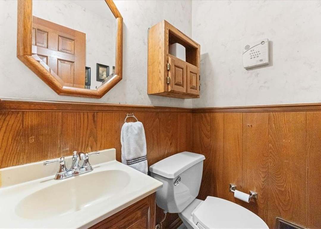 7205 Woodward Street — photo 14