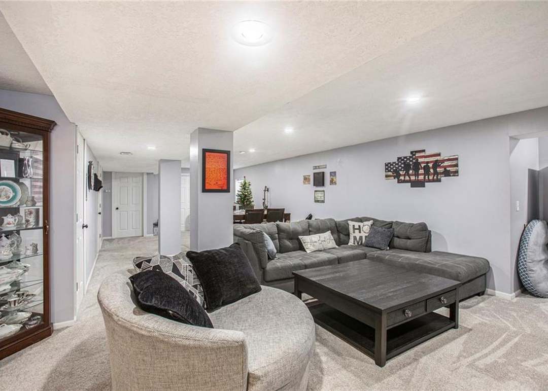 721 N Walnut Street — photo 7