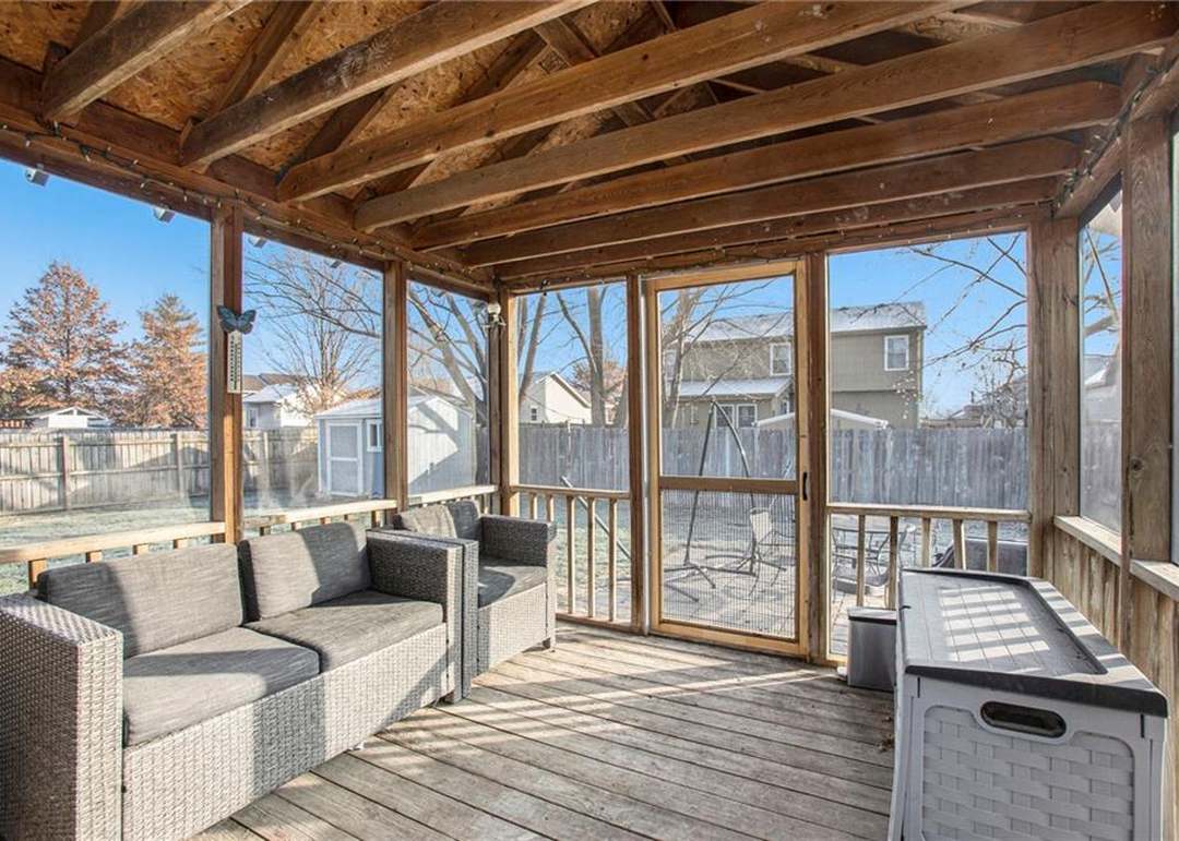 721 N Walnut Street — photo 39