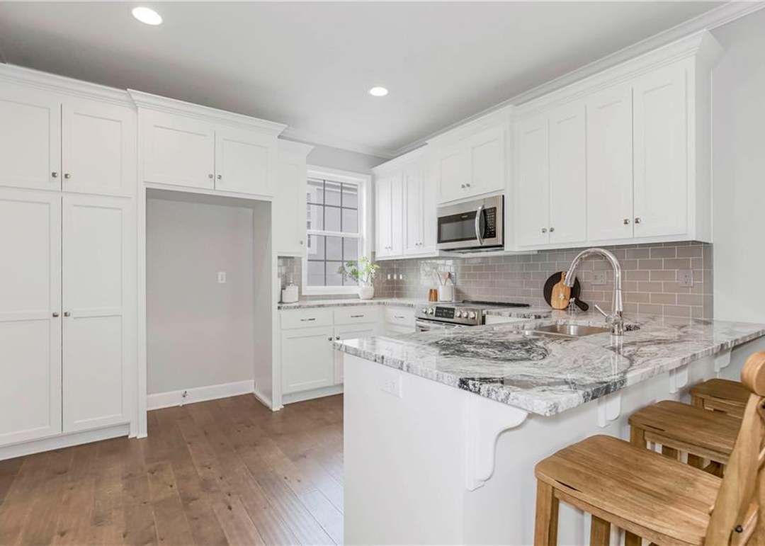 722 E 110th Terrace — photo 13