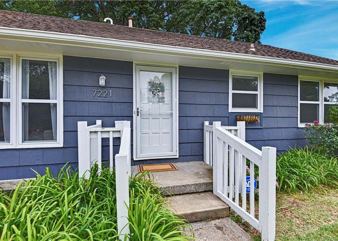 7221 Newton Drive — photo 9