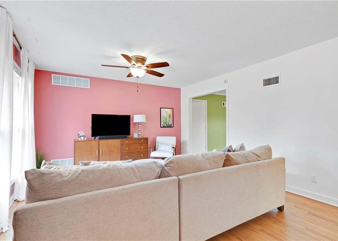 7221 Newton Drive — photo 10
