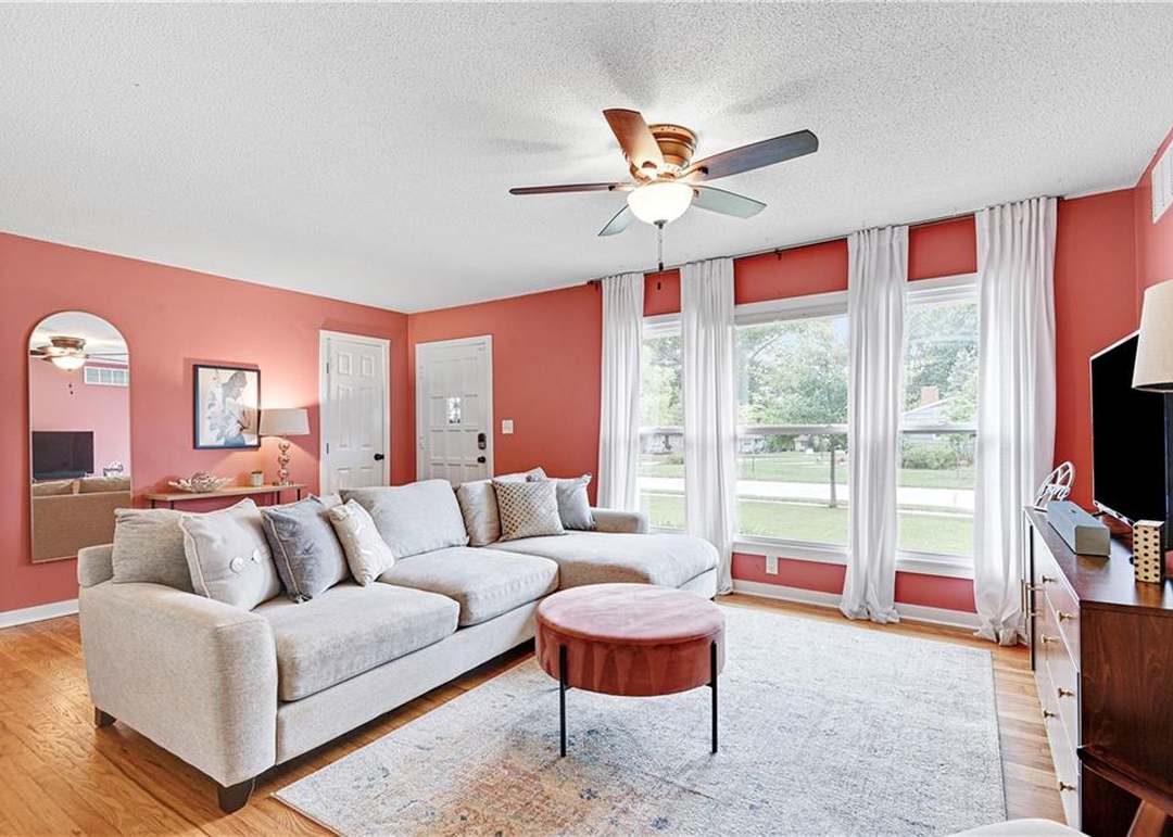 7221 Newton Drive — photo 13