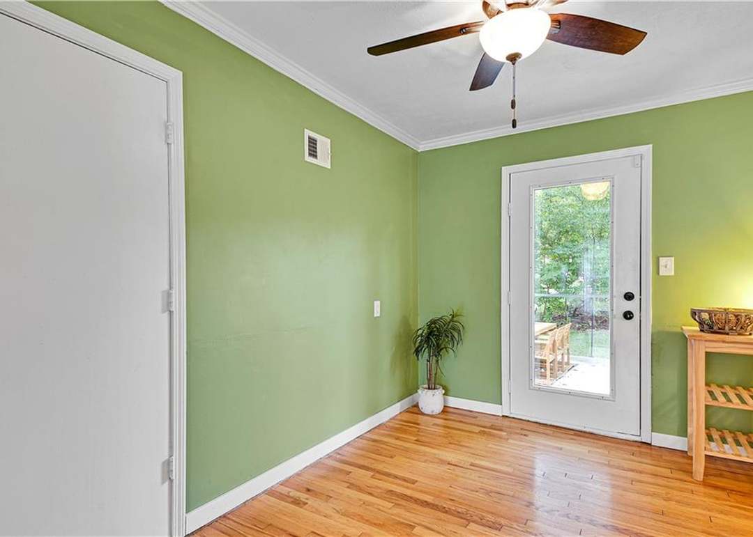 7221 Newton Drive — photo 15