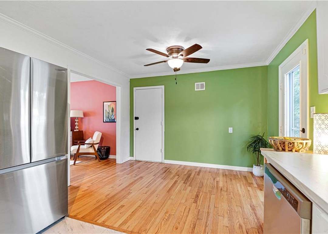 7221 Newton Drive — photo 16
