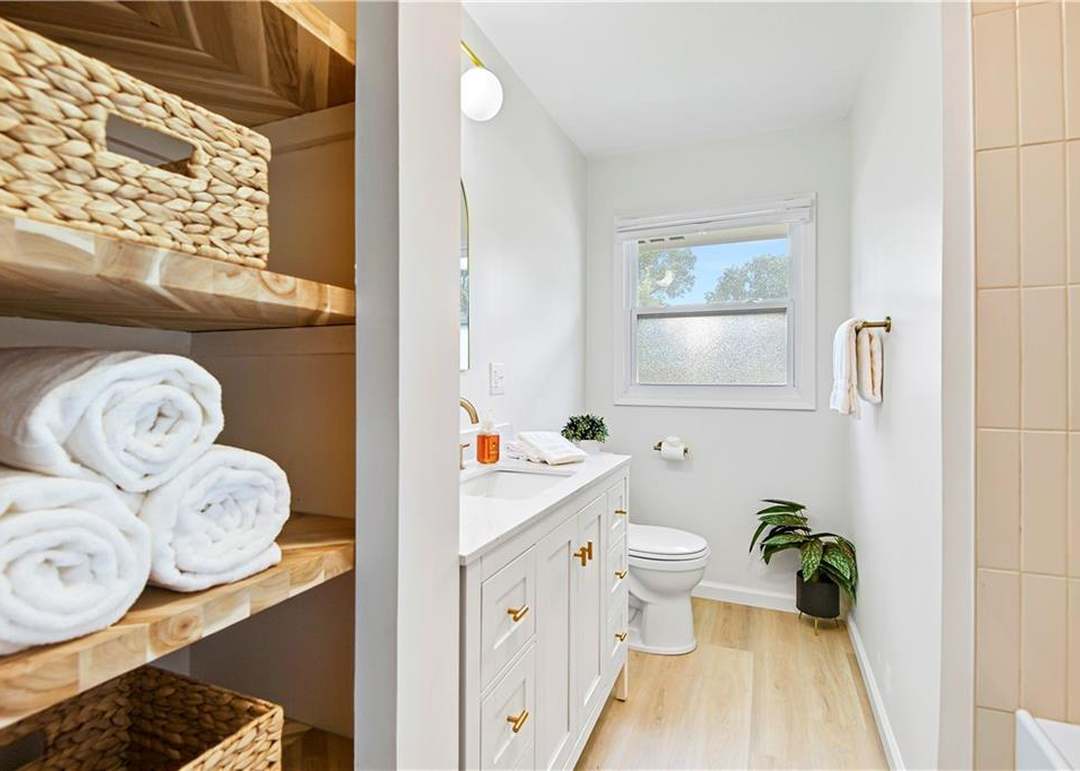7221 Newton Drive — photo 17