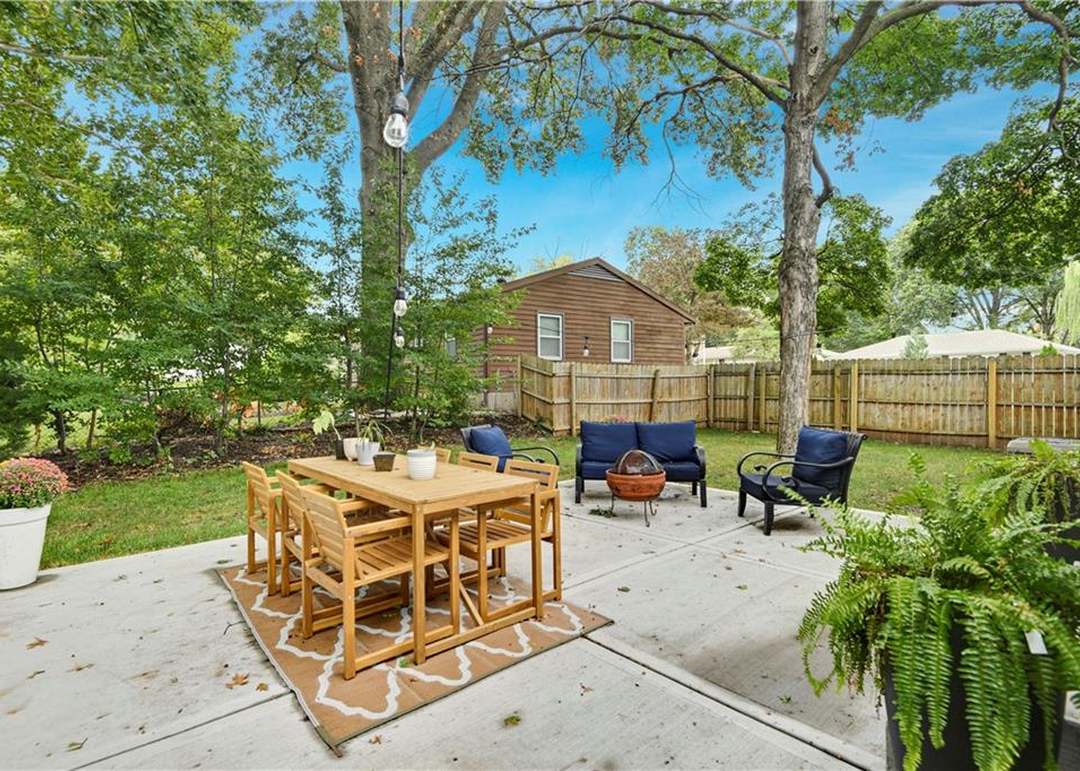 7221 Newton Drive — photo 22