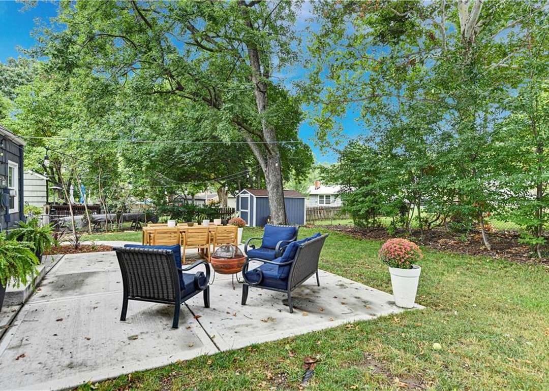 7221 Newton Drive — photo 23