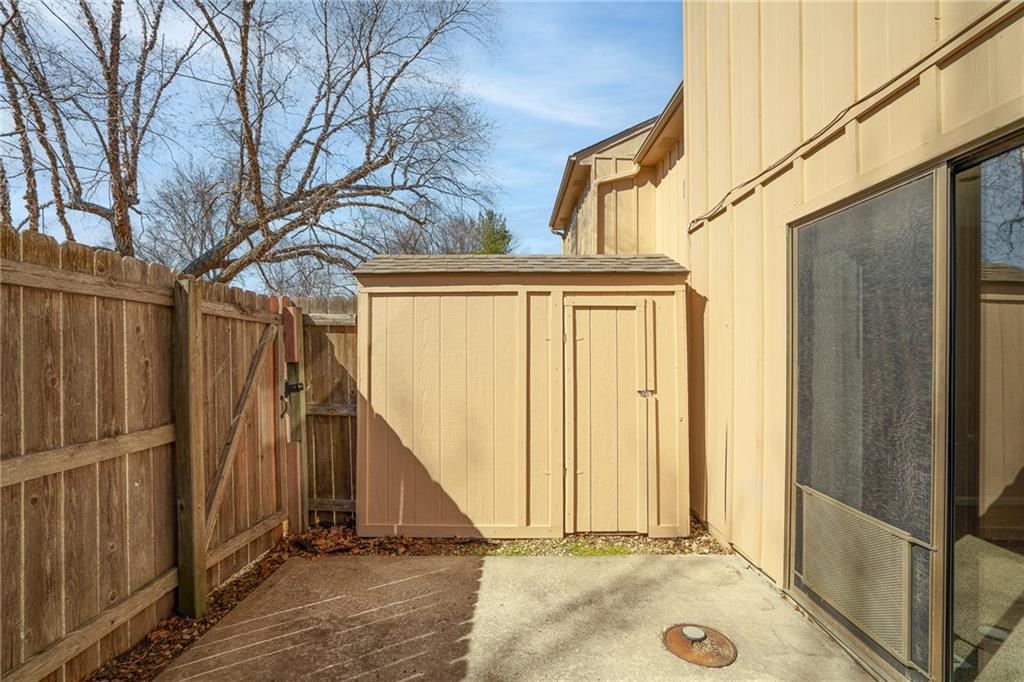 723 SW Liggett Road — photo 17