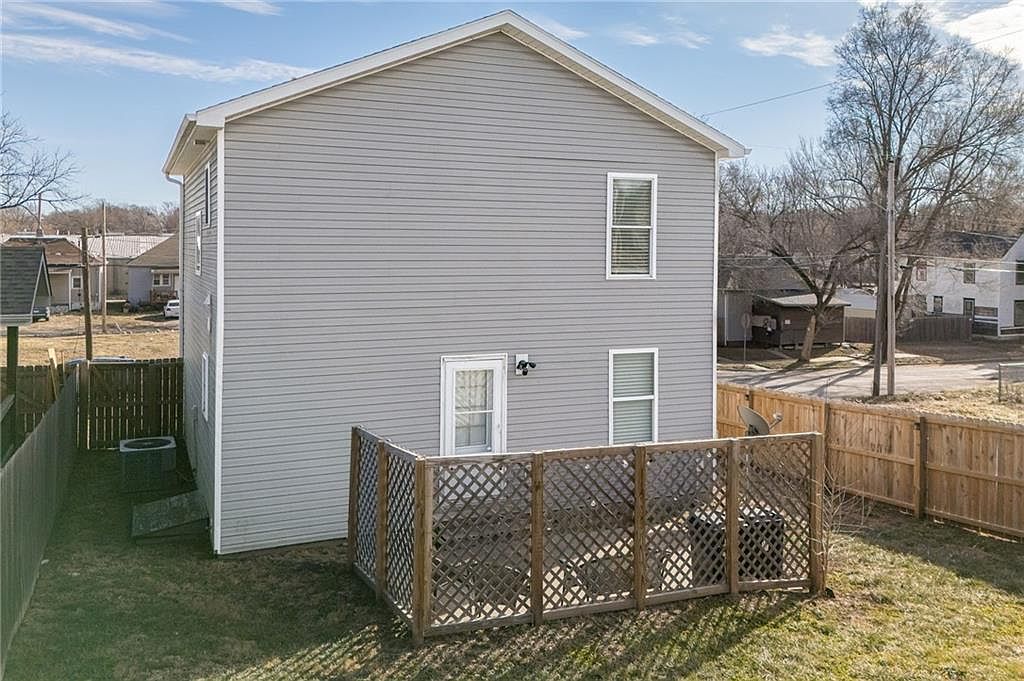 724 S 21st Street — photo 24