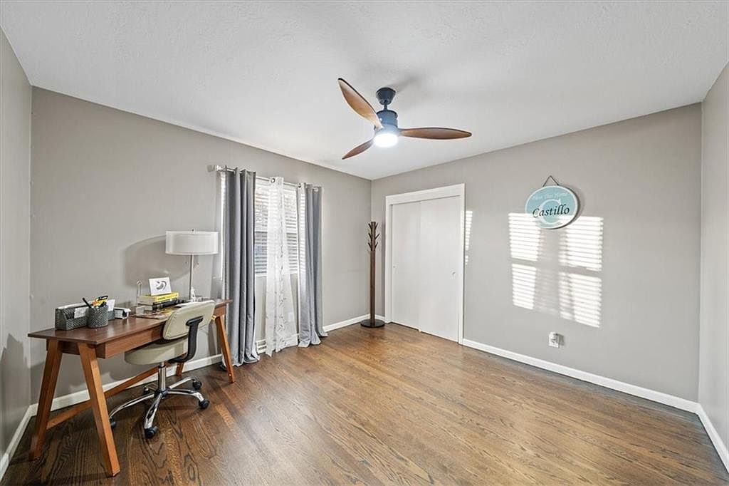 726 S Ridgeview Road — photo 9
