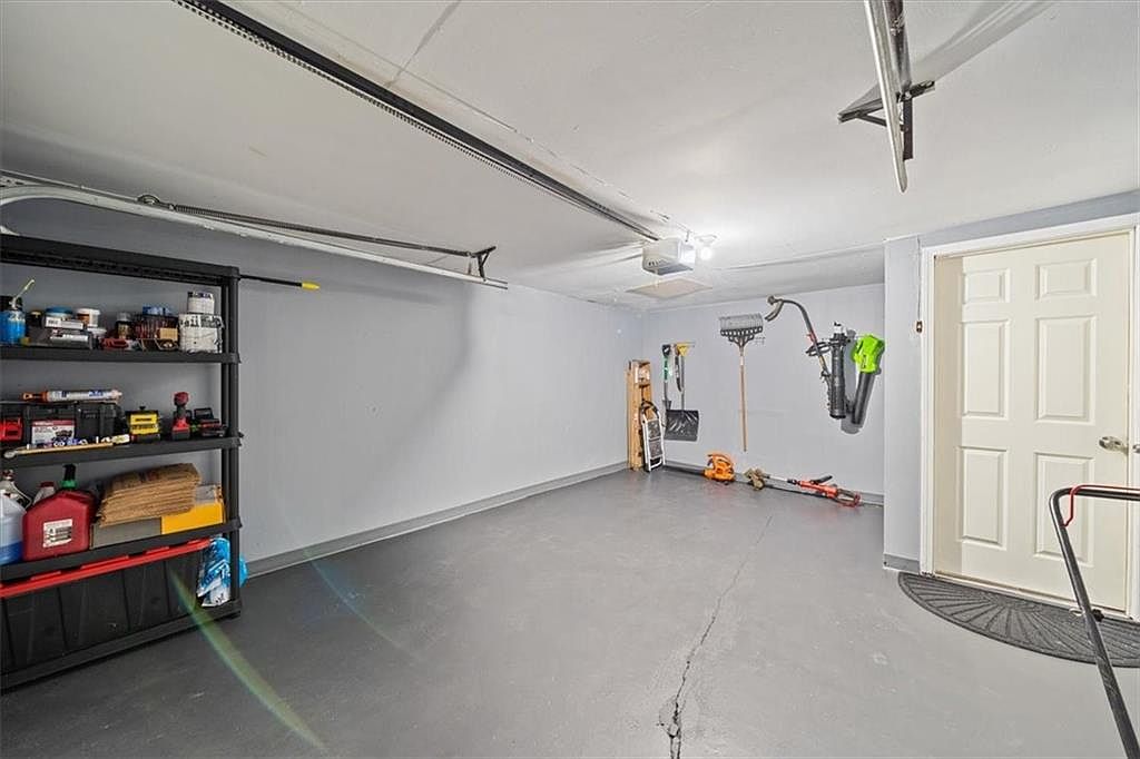 726 S Ridgeview Road — photo 13