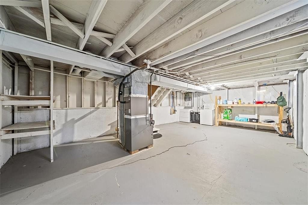 726 S Ridgeview Road — photo 14