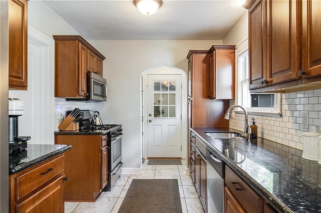 7326 Walnut Street — photo 13
