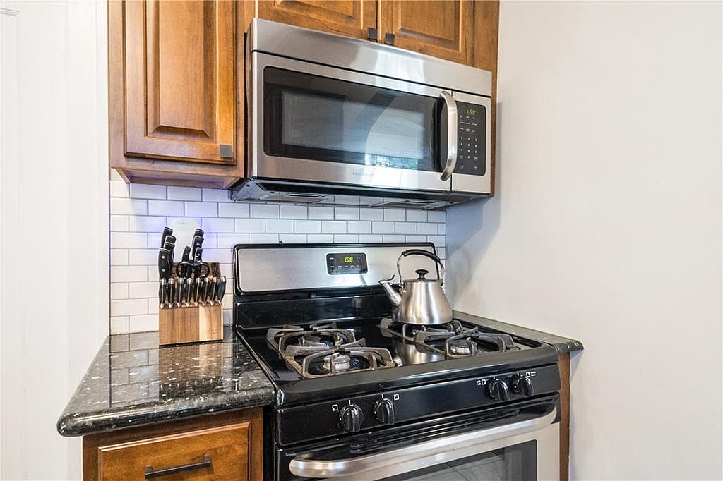 7326 Walnut Street — photo 16