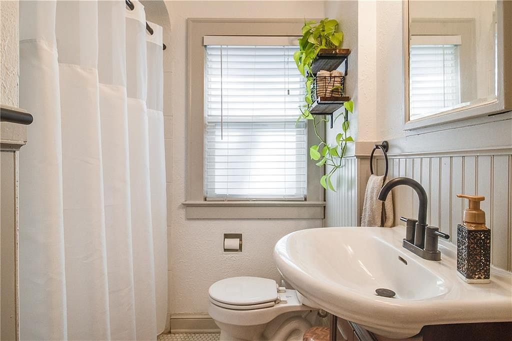 7326 Walnut Street — photo 20