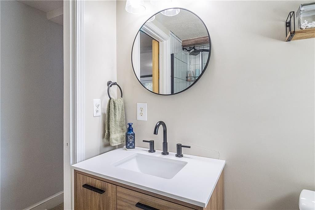 7326 Walnut Street — photo 28