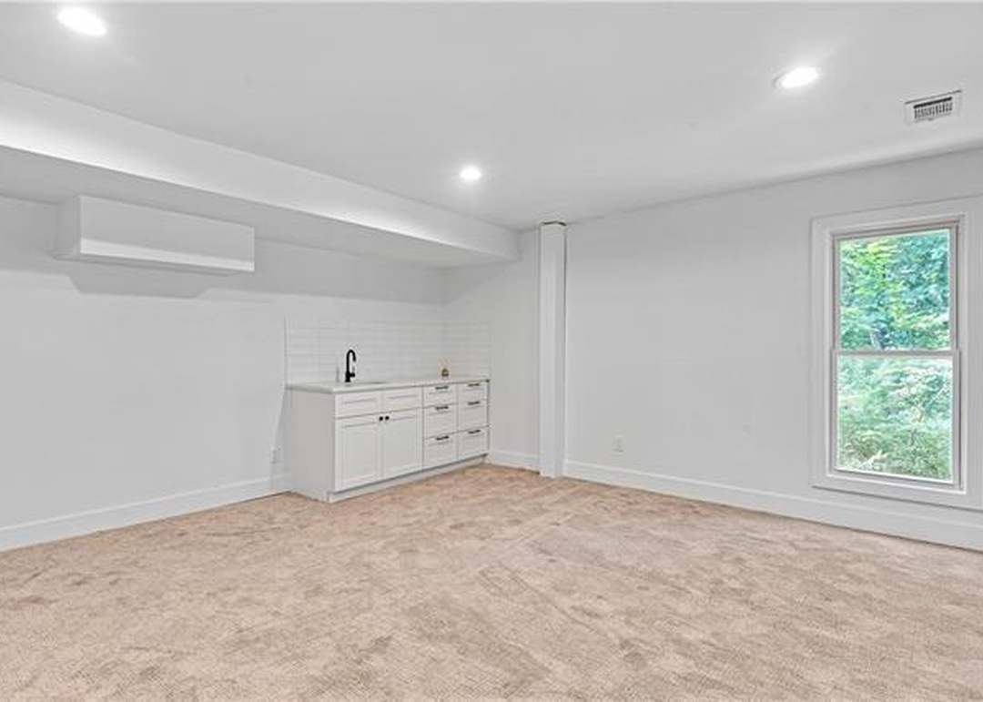 7330 Black Bob Drive — photo 3