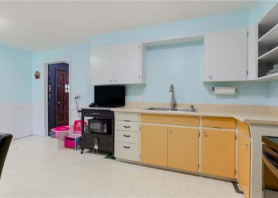 7400 E 105 Street — photo 16