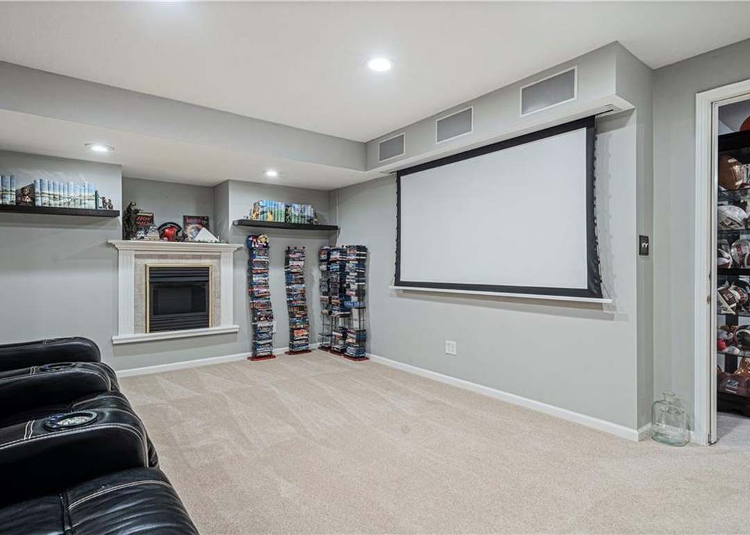 7405 Albervan Street — photo 51