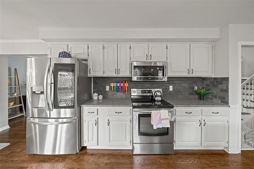 7409 W 99th Street — photo 12