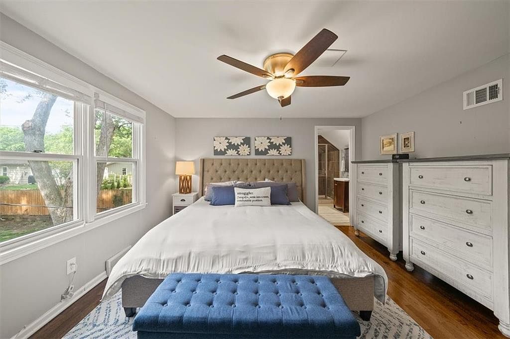 7409 W 99th Street — photo 16