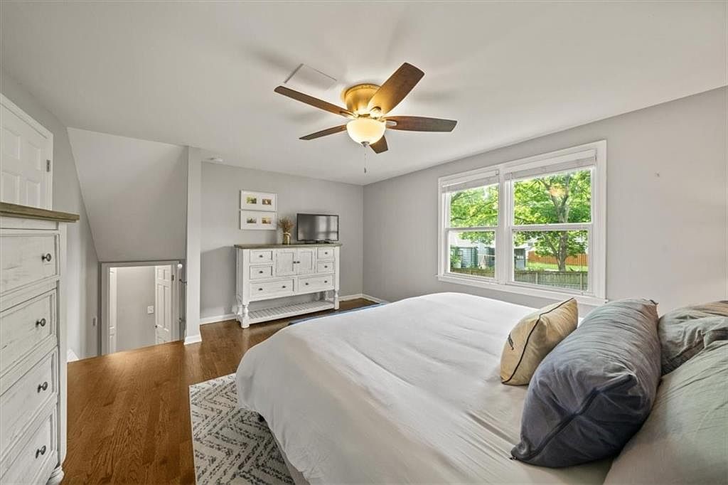 7409 W 99th Street — photo 18
