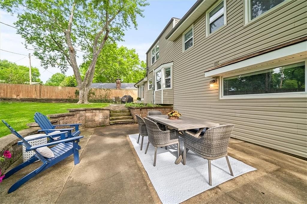 7409 W 99th Street — photo 35
