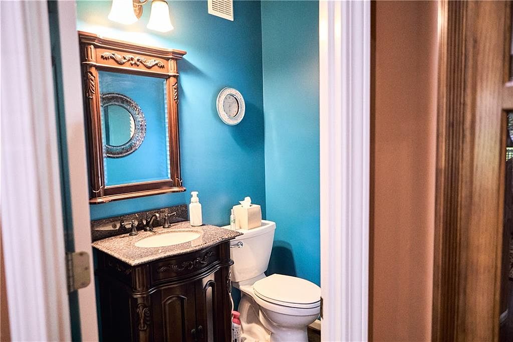 7430 N Sycamore Avenue — photo 17