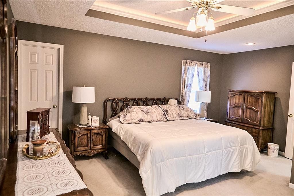 7430 N Sycamore Avenue — photo 22